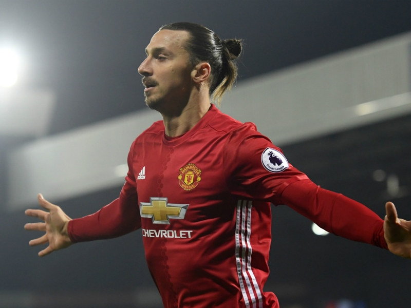Ibrahimovic reminds me of Cantona, says St-Etienne coach Galtier