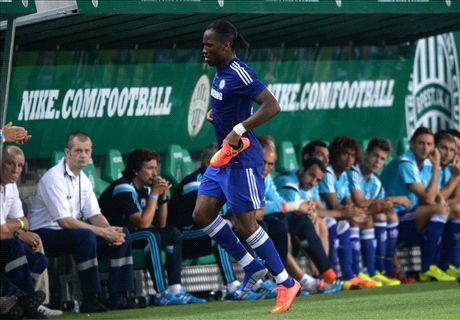 Drogba limps out of Chelsea friendly