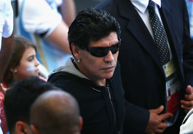 Diego Maradona Tampar Seorang Jurnalis