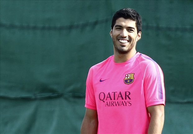 Suarez begins training with Barca