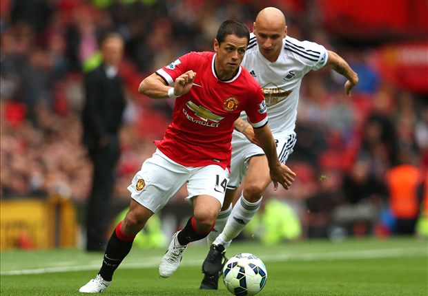 Official: Real Madrid sign Chicharito on loan