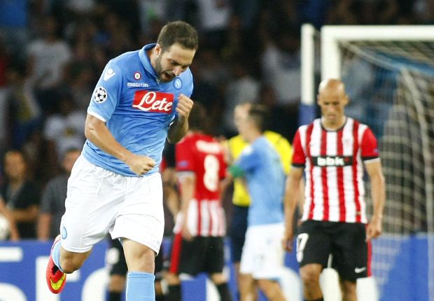 Pressure on Athletic, insists Napoli boss Benitez