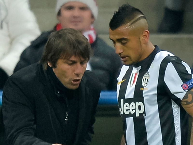 Vidal not planning on swapping Bayern for Chelsea to reunite with Conte