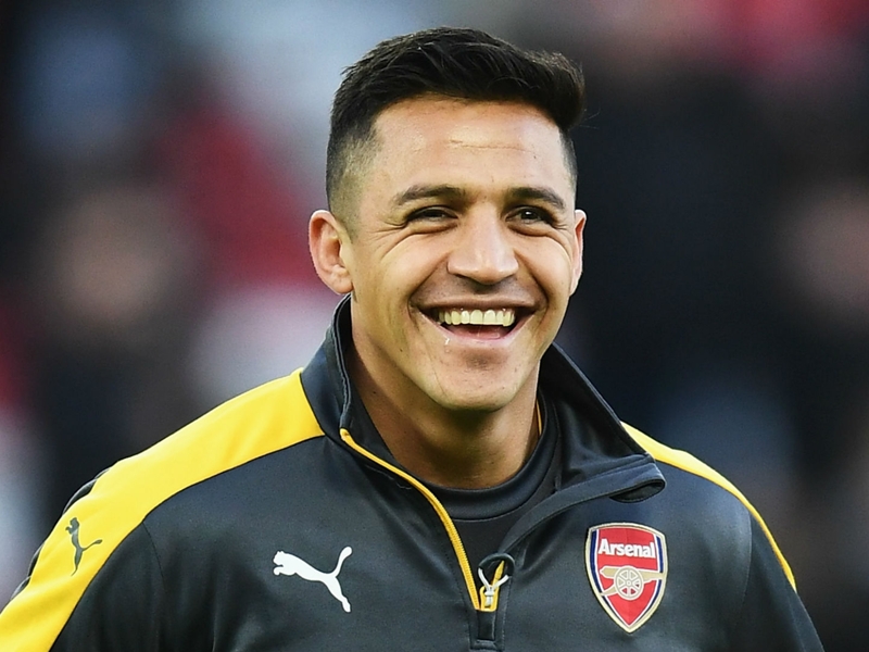 'He's definitely leaving' - Arsenal fans panic as benched Alexis smiles after Liverpool goal