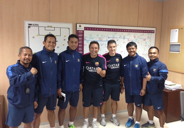 Pelatih Barcelona B tertarik dengan tiga penggawa Indonesia U-19.