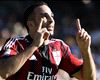 Rami fissa l'attimo: "La firma con il Milan il momento più bello della mia vita"