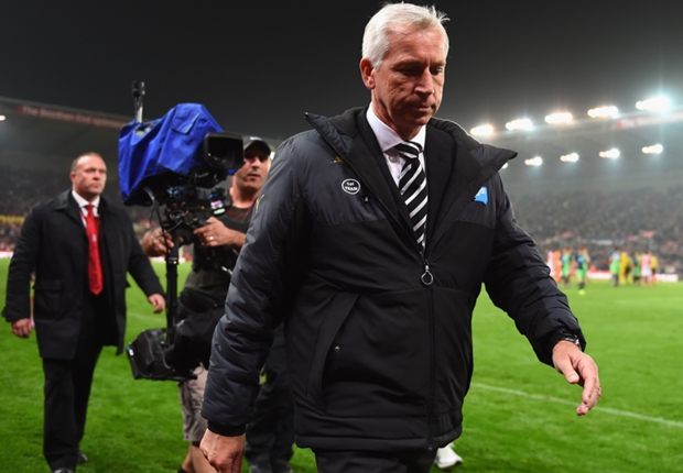 Under-fire Pardew expects 'serious conversations' with Ashley