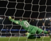 L'entraîneur des gardiens de Chelsea critique Sirigu