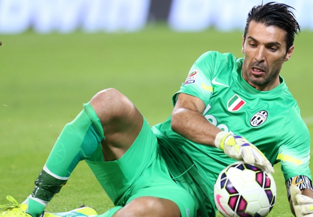 Buffon is an example to follow, says Allegri