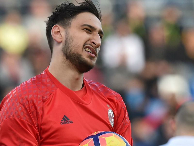 Apologetic Donnarumma won't let head drop after Milan howler
