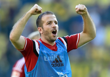 Van der Vaart prêt à diminuer son salaire pour rester à Hambourg