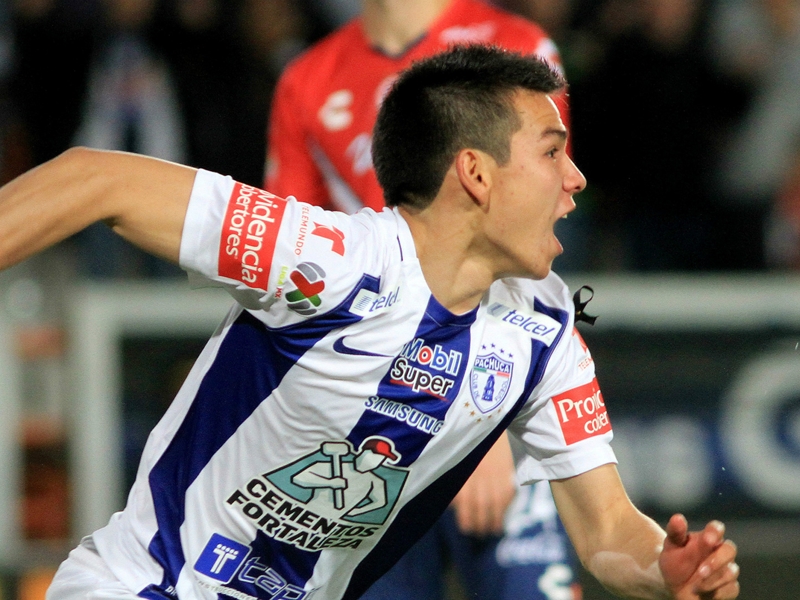 'Nobody has told me anything' - Lozano in the dark over rumored Man City move
