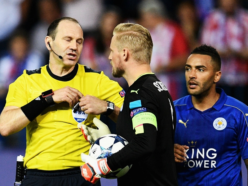 Schmeichel smoulders after Leicester hit by Atletico penalty
