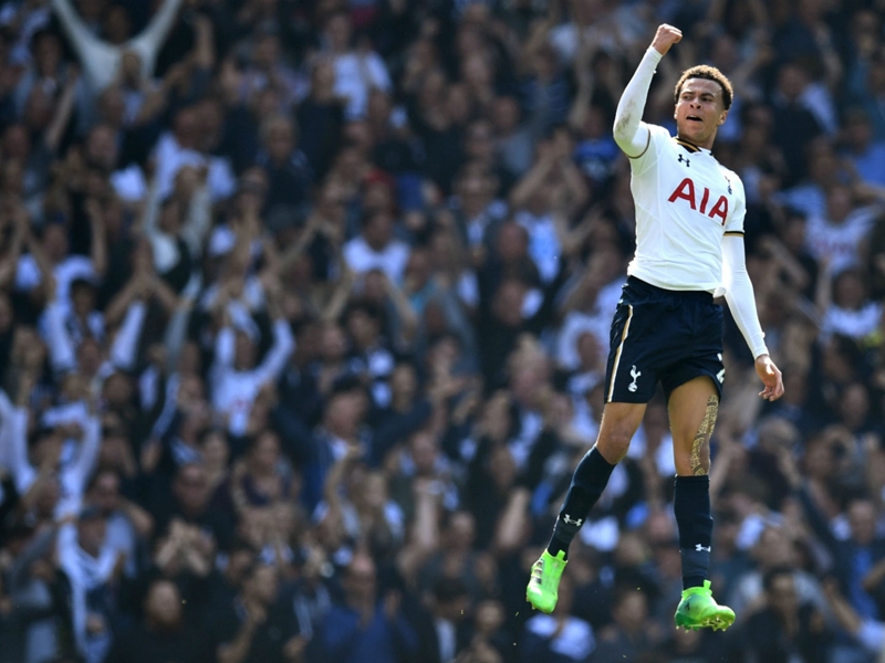 Alli 'definitely a midfielder' despite striker's form