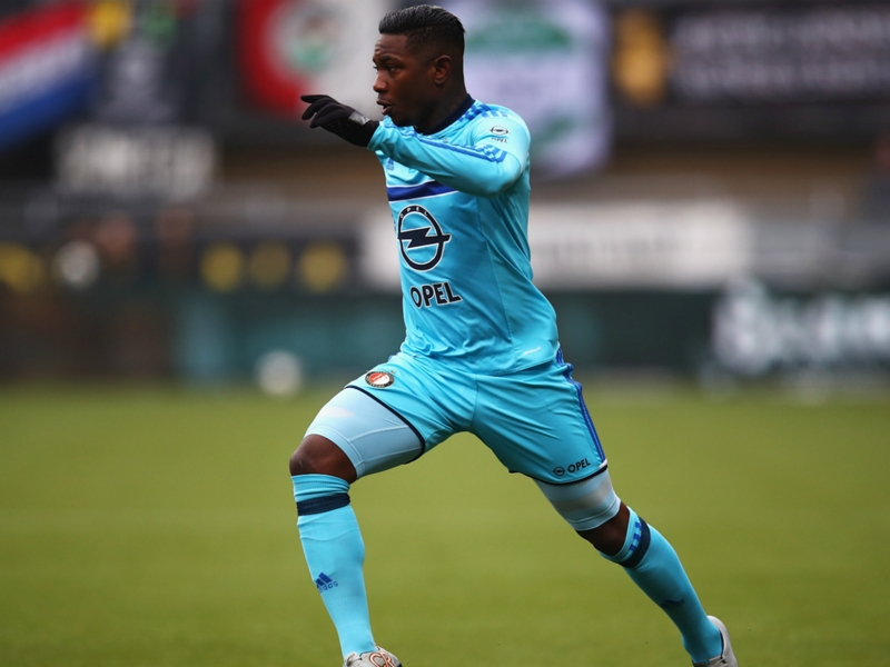 VIDEO: Elia stunner keeps Feyenoord on top