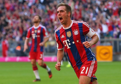Guardiola brinca com atuação de Lahm