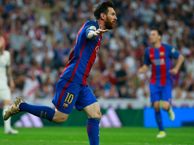 The best player in history - Suarez congratulates Messi