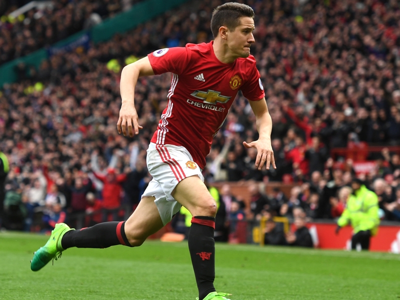 Herrera talks up Manchester derby importance