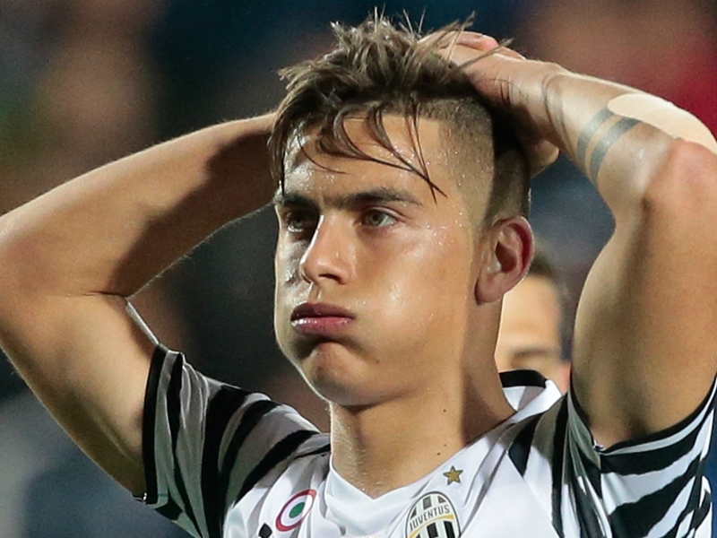 Juventus denied penalty for handball as referee gives offside