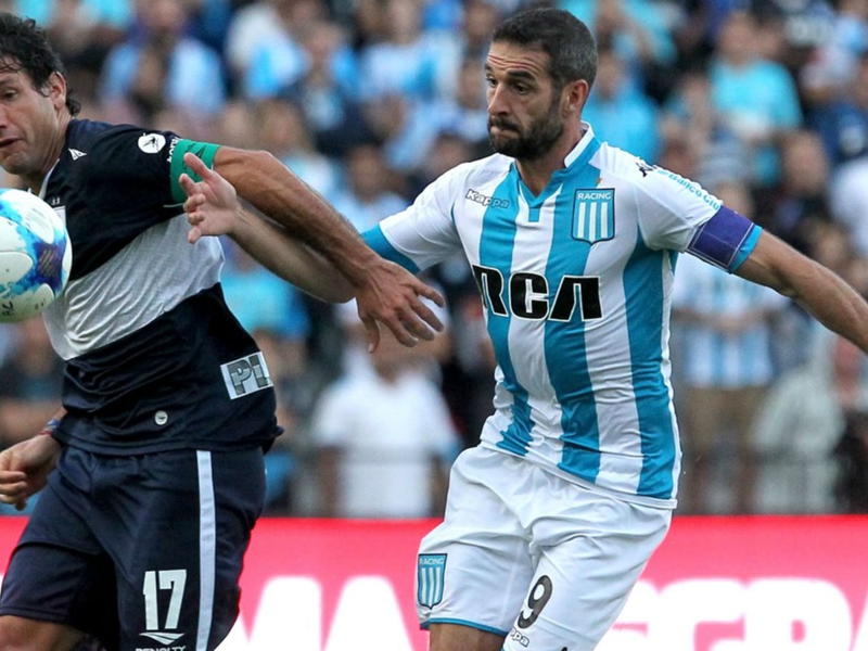 Racing Club, Lisandro Lopez : Je pense à la retraite Racing Club, Lisandro Lopez : Je pense à la retraite
