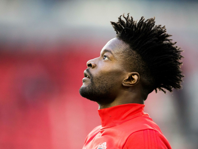 VIDEO: A lucky bounce helps Ricketts score the winner for Toronto FC