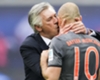 Ancelotti le devuelve el beso a Robben