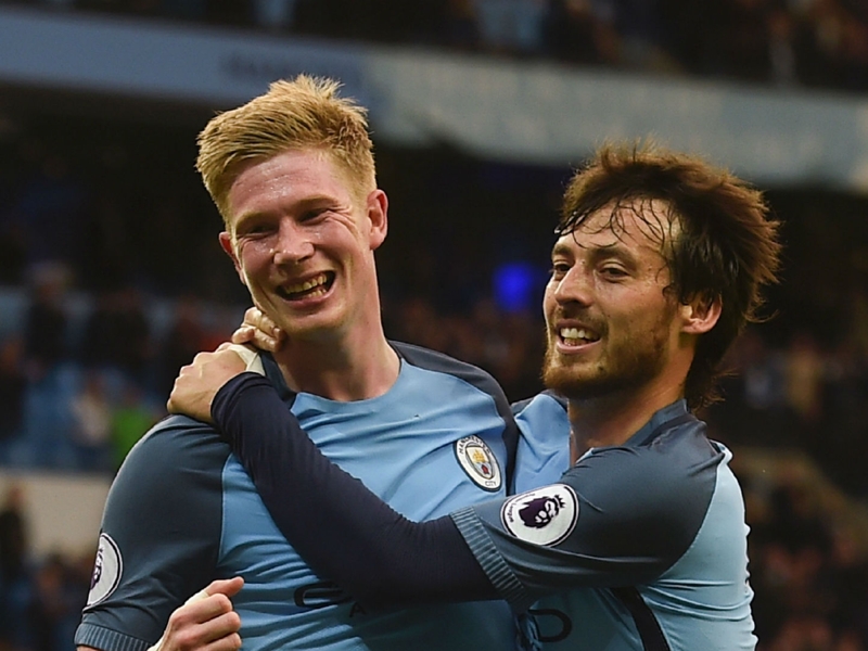Zabaleta given perfect send-off as rampant Man City march towards Champions League