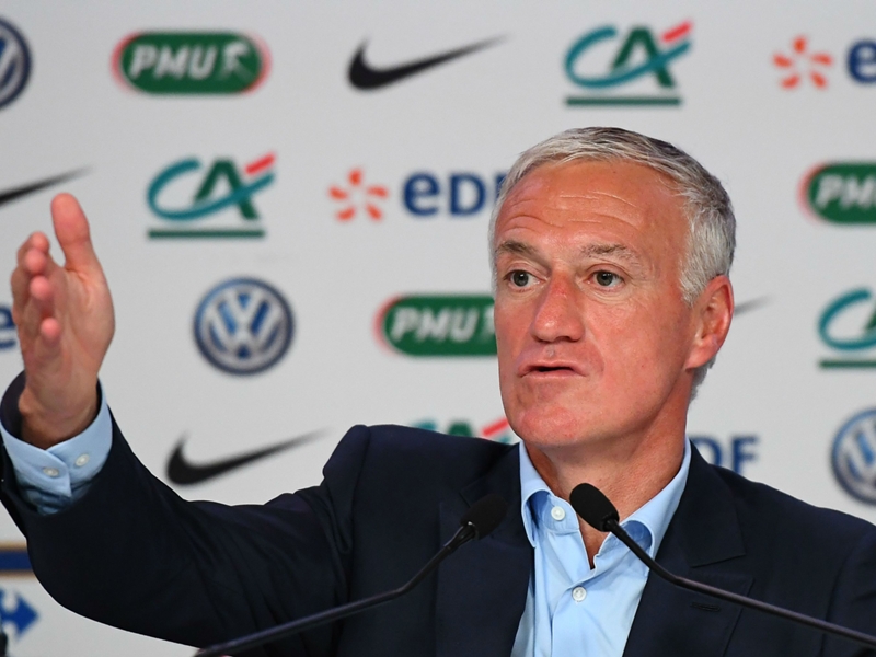 Deschamps : "J'ai fait confiance à un groupe et je continue de le faire"