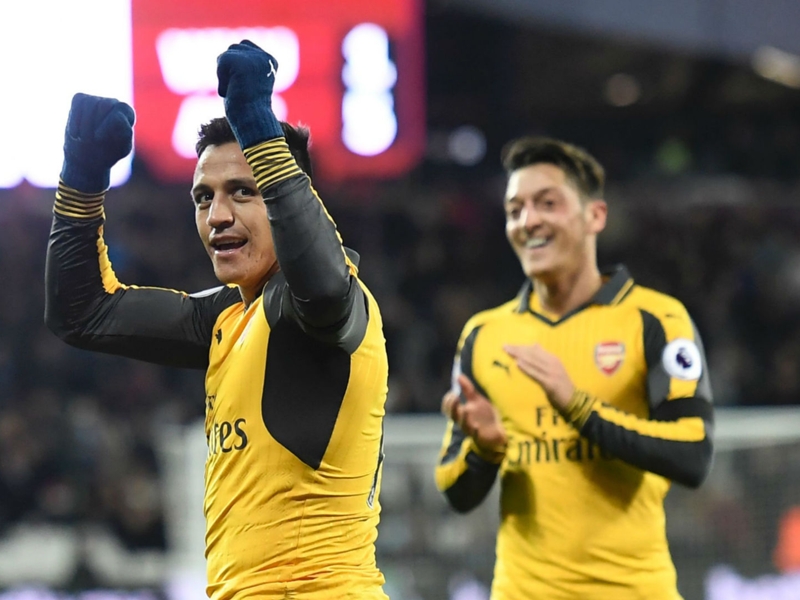 Wenger adamant Sanchez and Ozil will not leave Arsenal