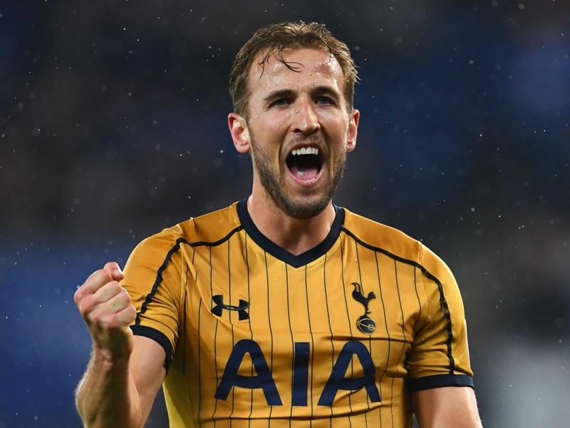 Tottenham striker Kane looking to emulate Messi with ambitious goal target