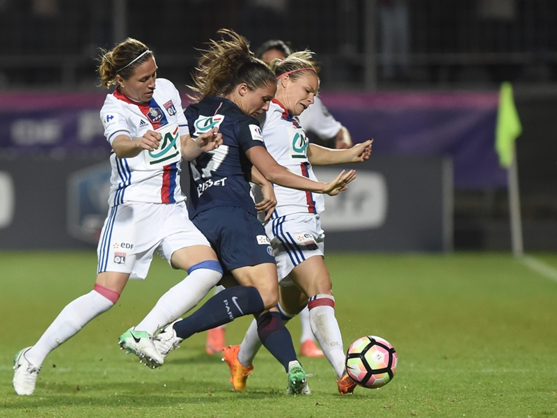 Paris a cru pouvoir le faire, mais c'est bien Lyon qui remporte la Coupe de France