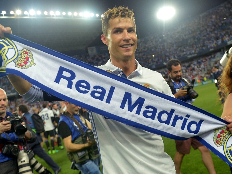 Real Madrid, Figo sur l'évolution de Cristiano Ronaldo : "Il va finir attaquant de pointe"