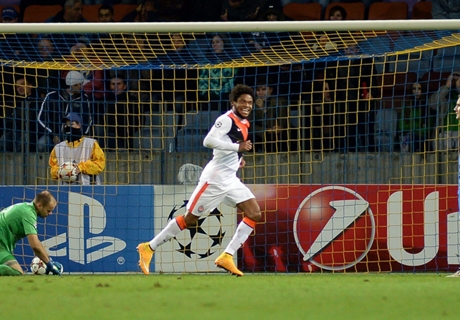 สถิติ! อาเดรียโนขึ้นแท่นแข้งคนแรกพังประตูเกมเยือนUCL 5 ลูก