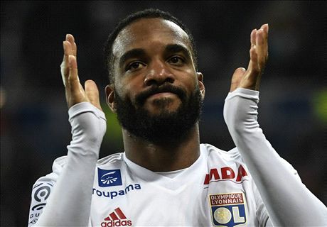 Arsenal backed to make Lacazette move