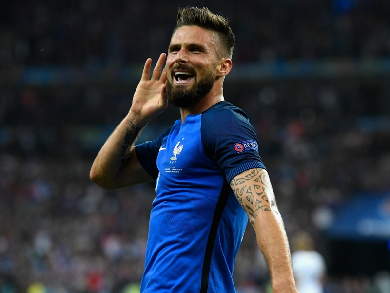 Deschamps hails Giroud hat-trick after 'difficult season' with Arsenal