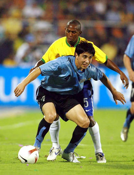 Mineiro - Jorge Fucile - Brazil-Uruguay (Mexsport)