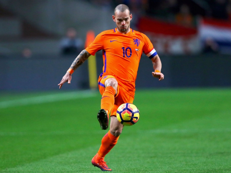 Sneijder plays down Netherlands appearance record: I just want to beat Luxembourg