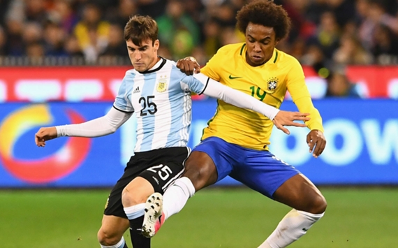 Nicolás Tagliafico Willian Silva Brasil Argentina Friendlies 09062017