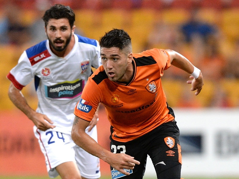 Newcastle Jets sign Petratos again