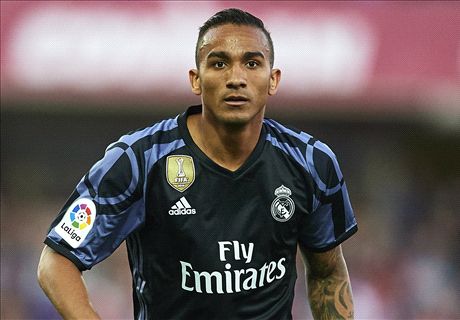 Manchester City sign Danilo