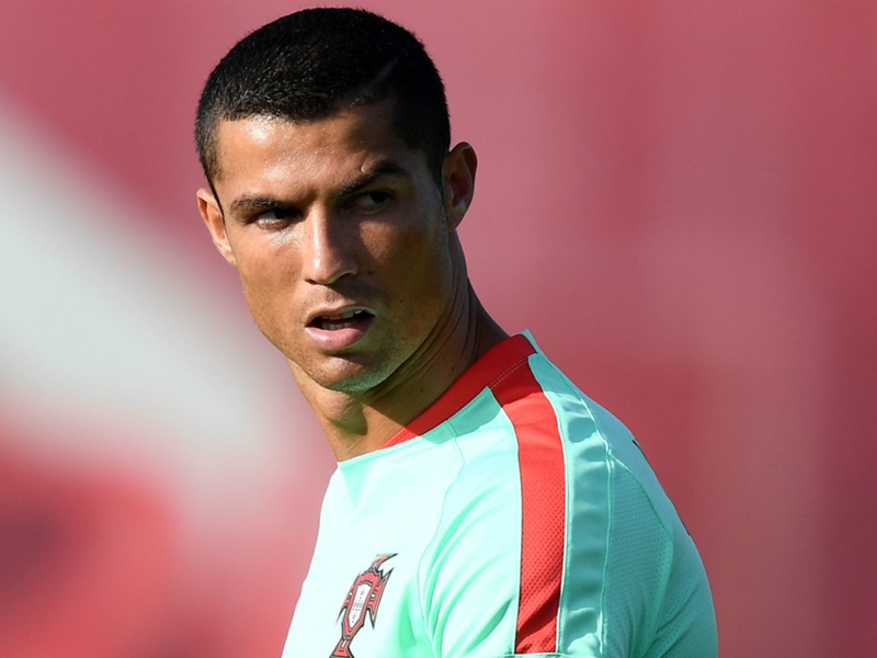 Ballack : "Je suis sûr que Ronaldo est heureux au Real Madrid"