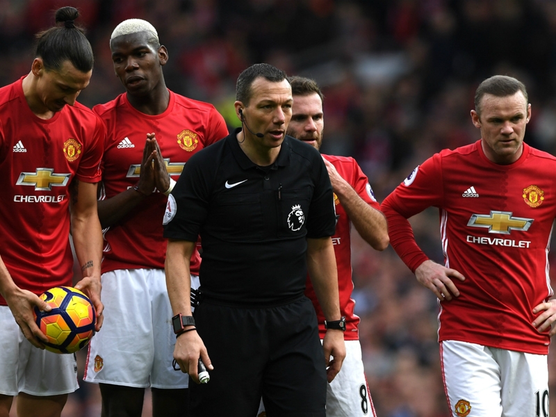 Thirty-minute halves & dribbling from free-kicks included in new rule proposals