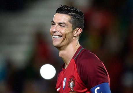 LIVE: Portugal vs Mexico