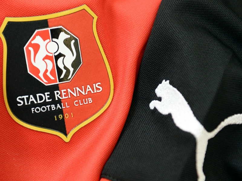 OFFICIEL - Rennes fait signer un premier contrat professionnel à Eduardo Camavinga OFFICIEL - Rennes fait signer un premier contrat professionnel à Eduardo Camavinga