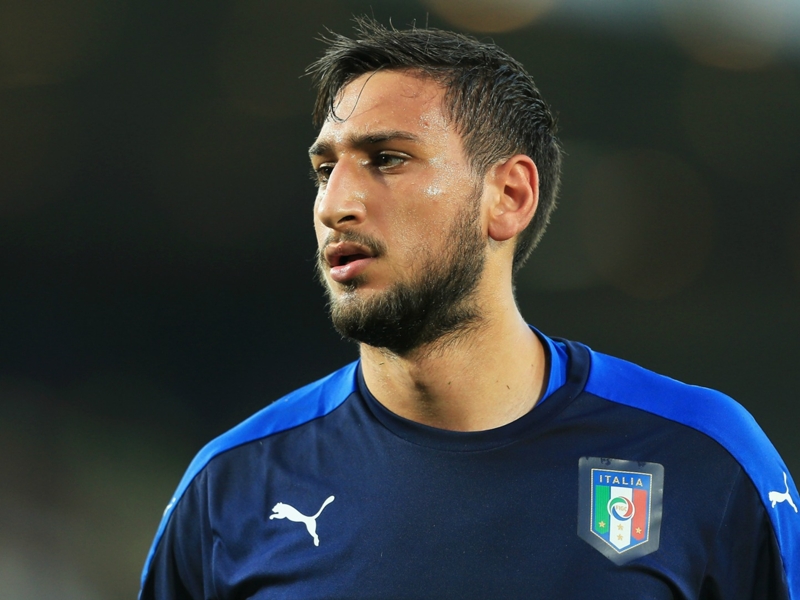 Raiola says Donnarumma will meet with Milan amid confusion