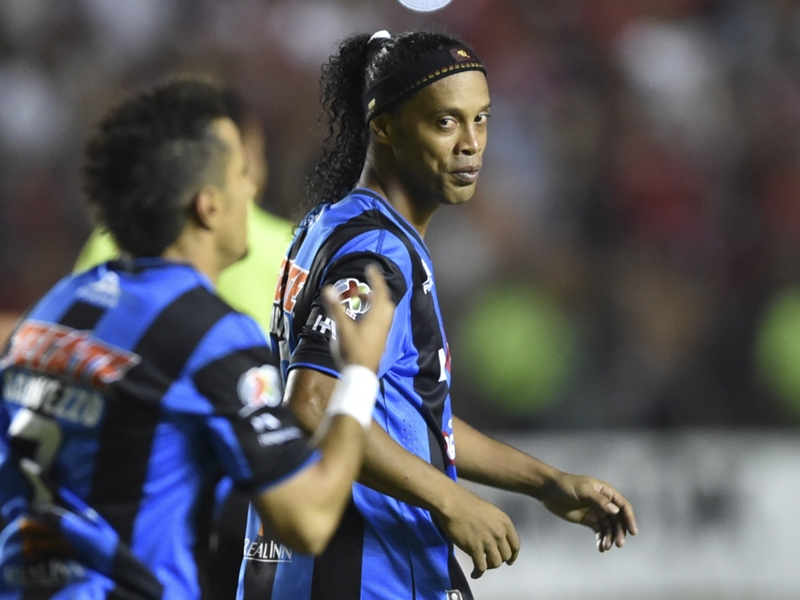 VIDEO: Ronaldinho's amazing backheel nutmeg move