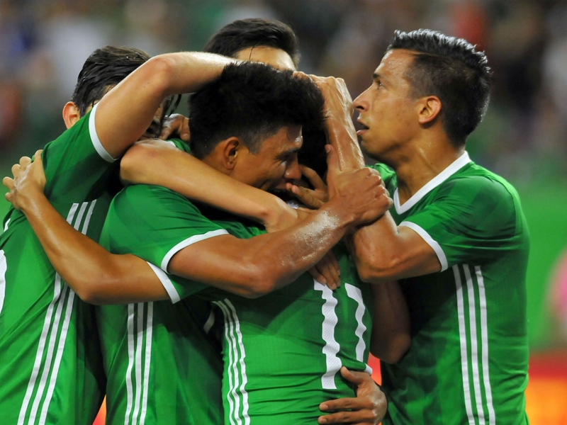 Mexico takes narrow win over Ghana