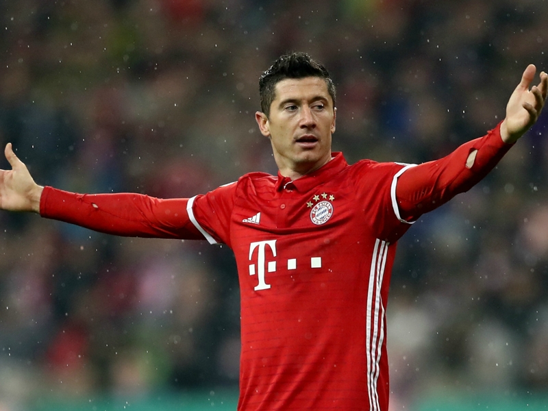 Ancelotti says Lewandowski agent 'wrong' over rift with Bayern