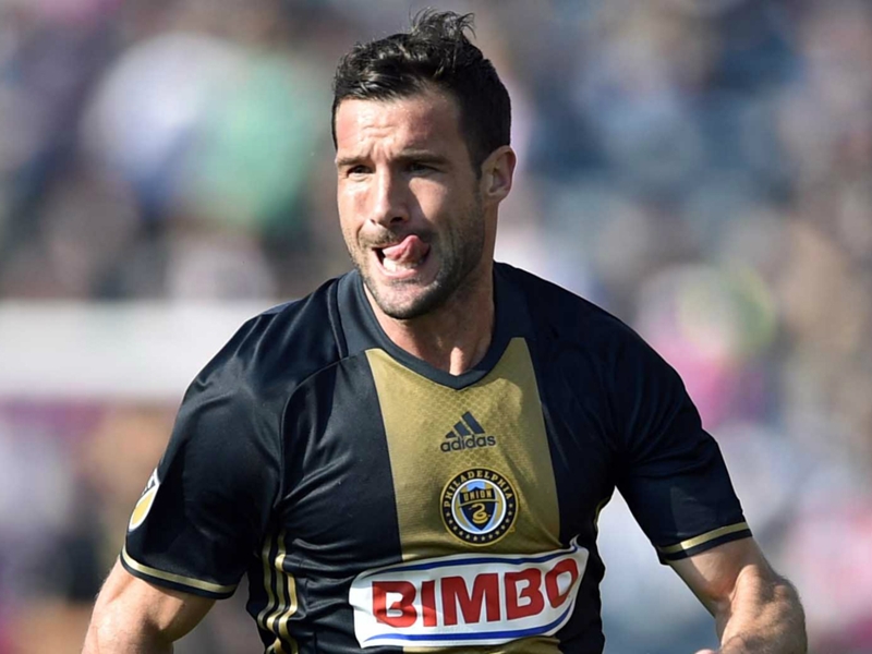 LA Galaxy add USMNT winger Pontius