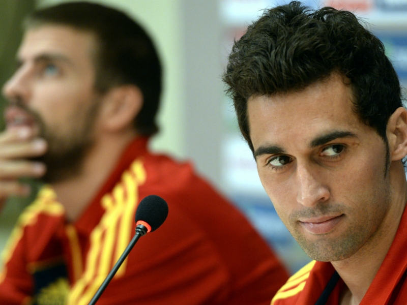 Arbeloa: I wouldn't eat with Pique